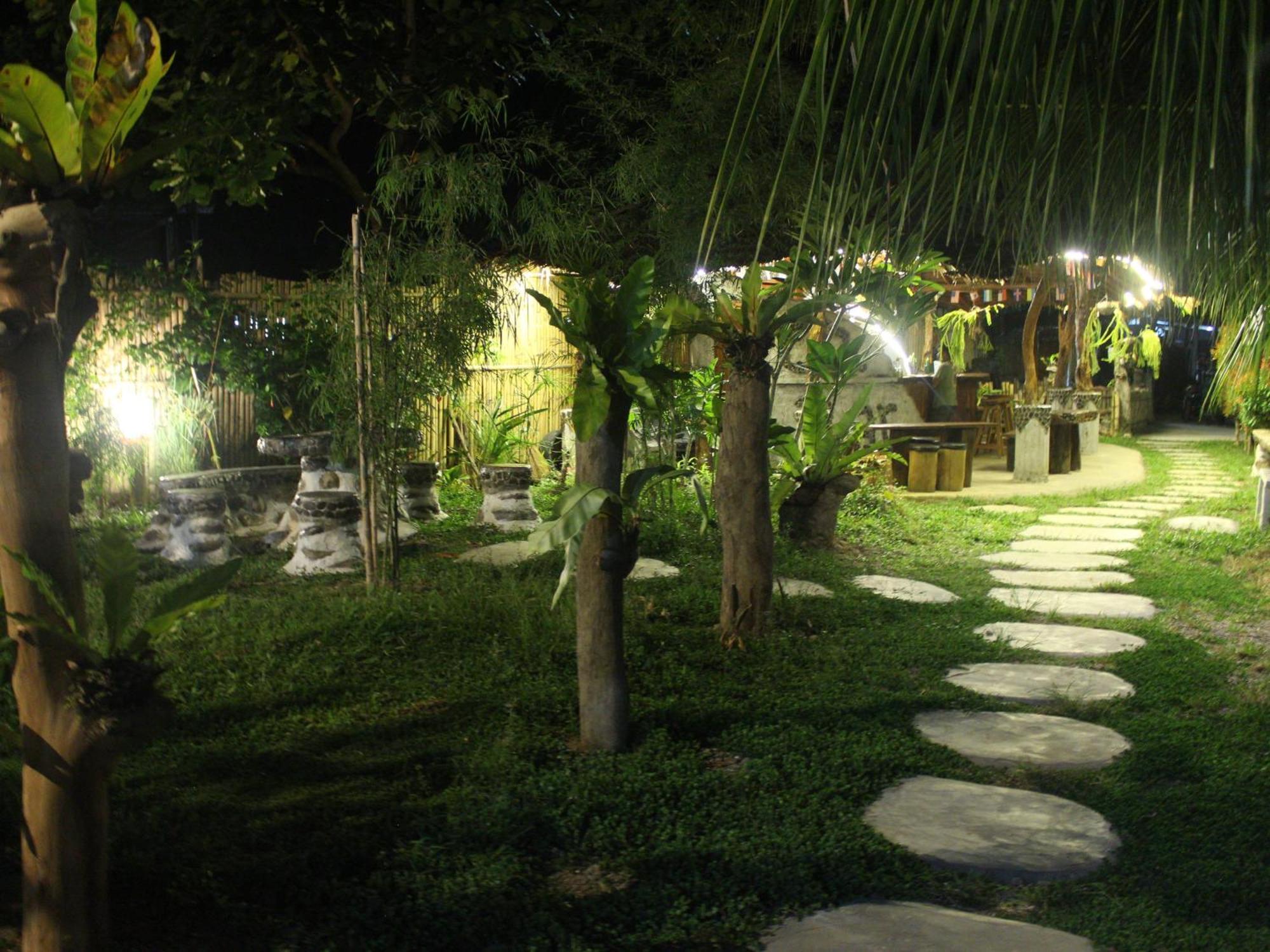 Eco Trekking Lodge, Bar & Jungle Tour'S Bukit Lawang Kültér fotó
