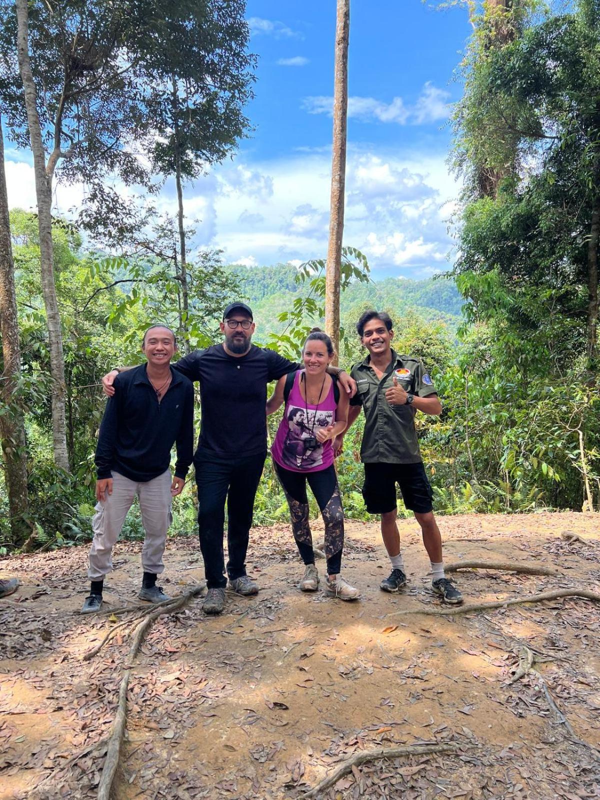 Eco Trekking Lodge, Bar & Jungle Tour'S Bukit Lawang Kültér fotó